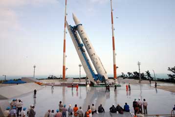 Έτοιμη για την πρώτη εκτόξευση δορυφόρου η Νότιος Κορέα