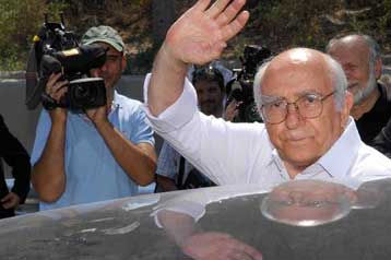 Διαψεύδει κατηγορηματικά το ΥΠΕΧΩΔΕ ότι το ΣτΕ ασχολείται με το θέμα των ημιυπαίθριων