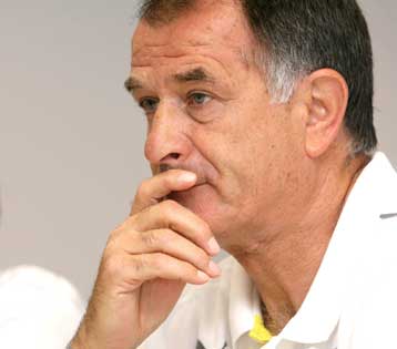 Αλβες ο αντι – Κυργιάκος για την ΑΕΚ κόντρα στη Βασλούι