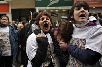 Βαριές ποινές και δυσαρέσκεια για την πολύνεκρη πυρκαγιά σε κλάμπ του Μπουένος Αϊρες