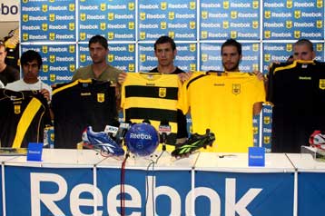 Να φέρουν γούρι οι νέες φανέλες, θέλουν στον Αρη