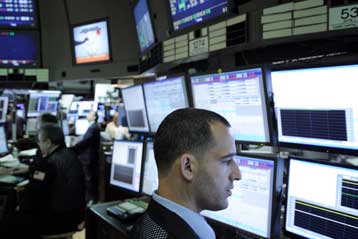 Ανοδικά έκλεισαν Γουόλ Στριτ και ευρωπαϊκά χρηματιστήρια την Πέμπτη