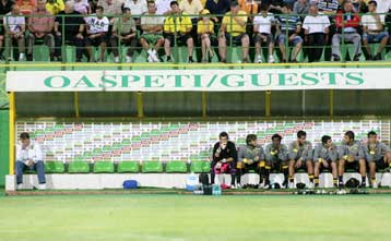 Η… σοβαρή ΑΕΚ μπορεί να προκριθεί σύμφωνα με τον Μπάγεβιτς