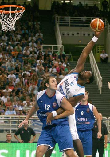 Ήττα 83-82 για την Εθνική μπάσκετ από τη Σερβία