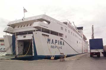 Με πολύωρη καθυστέρηση έδεσε στον Πειραιά το πλοίο «Μαρίνα»