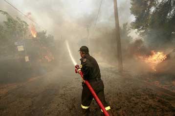 Στα μέτωπα της μεγάλης πυρκαγιάς η ηγεσία της Αντιπολίτευσης