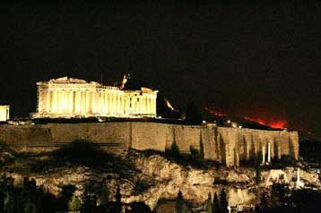 Ανυπολόγιστες οι συνέπειες για τη ζωή στο Λεκανοπέδιο μετά τη μεγάλη πυρκαγιά