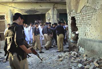 Επτά συλλήψεις υπόπτων για τρομοκρατία στο Πακιστάν