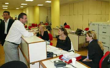 Ενίσχυση επιχειρήσεων σε μεταποίηση, τουρισμό, εμπόριο και υπηρεσίες με 1 δισ. ευρώ