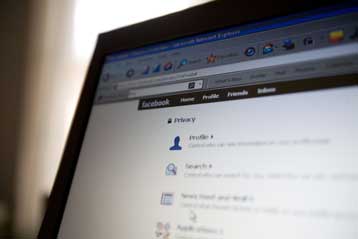 Προσλήψεις στο Facebook με στόχο το 1 δισεκατομμύριο «δικτυωμένους»