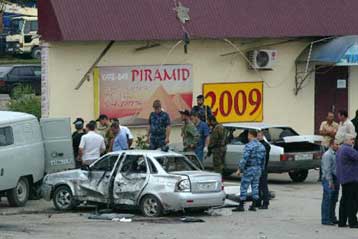 Καμικάζι σκοτώνει αστυνομικούς στην Τσετσενία την επομένη της επίσκεψης Πούτιν