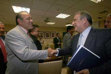 Δέκα συγκεκριμένα «μέτρα-ανάχωμα στην ανεργία» κατέθεσε ο ΣΕΒ