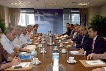 «Δεν πληρώνουμε τα σπασμένα της κρίσης και της πολιτικής σας», είπε η ΓΣΕΕ στον ΥΠΟΙΟ