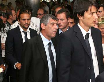 Οι παίκτες μου θα πάρουν την πρόκριση, δήλωσε ο Σάντος