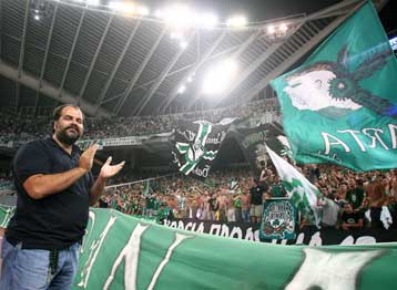 «Στους στόχους μας και με Τεν Κάτε», είπε ο Πατέρας