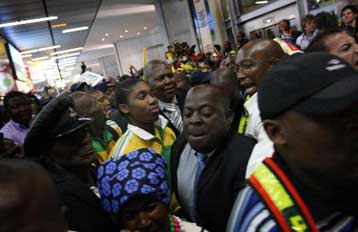 Η Σεμένια συνάντησε τον Μαντέλα