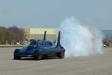 Ατμοκίνητο αυτοκίνητο καταρρίπτει το ρεκόρ ταχύτητας