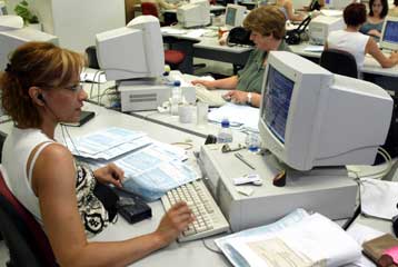 Κατ αρχήν «ναι» στο νομοσχέδιο για τους συμβασιούχους αορίστου χρόνου στο Δημόσιο