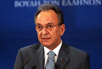 Aναθεώρηση του νομικού πλαισίου για το «πόθεν έσχες» προτείνει ο Δ.Σιούφας