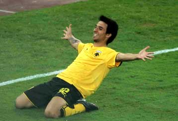 Όταν ο Σκόκο… χόρεψε τανγκό, η ΑΕΚ έκανε την ανατροπή και πήρε την πρόκριση