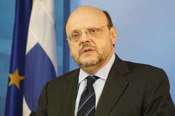 Ουδέν σχόλιο «απαντά» η κυβέρνηση στις «φωνές» για συνεργασία