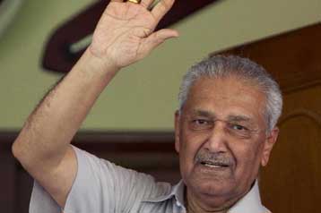 Πλήρης ελευθερία κινήσεων για τον «πατέρα» της ατομικής βόμβας του Πακιστάν