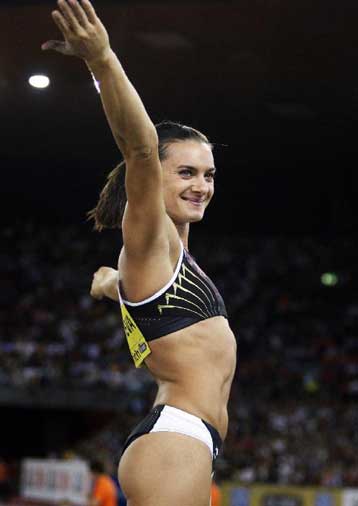 Απάντησε με παγκόσμιο ρεκόρ η Ισινμπάγιεβα