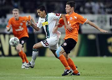 Η Γκλάντμπαχ κέρδισε άνετα την Μάιντς με 2-0