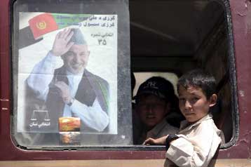 Φόβοι για το αύριο στο Αφγανιστάν εν μέσω καταγγελιών για κρατική νοθεία