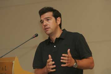 Δεν έγινε δεκτή η πρόταση Τσίπρα για έκτακτο συνέδριο