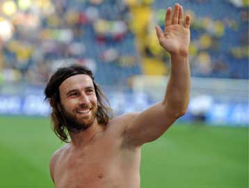 «Λύτρωσε» την Αϊντραχτ ο Αμανατίδης, η Μπάγερν… δάγκωσε τους «λύκους»