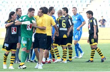 Για σιδερόβεργες κάνει λόγο ο Αρης, για προκλητικούς «κίτρινους» μιλά ο Ηρακλής