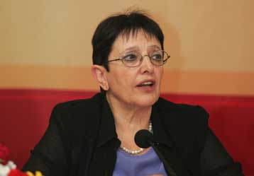 Oι πολιτικοί ένοχοι για τις φωτιές να τιμωρηθούν με πολιτικά μέσα ζήτησε η Αλ.Παπαρήγα