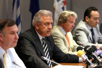 Τον Οκτώβριο η έγκριση του εμβολίου της νέας γρίπης στην ΕΕ