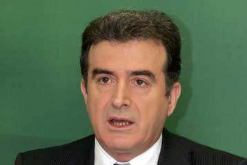 «Σε χρεοκοπία οδηγούνται Δημόσιο και ασφαλιστικά ταμεία» λέει ο Μ.Χρυσοχοΐδης