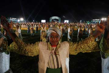 Σαράντα χρόνια στην εξουσία γιορτάζει ο Μοαμάρ Καντάφι