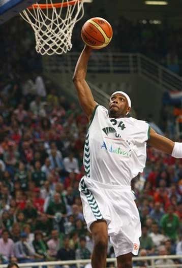 Την απόκτηση του Μάρκους Φεζόν ανακοίνωσε το Περιστέρι