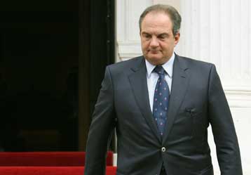 Ανοίγει τα χαρτιά του για τις πρόωρες εκλογές ο Κώστας Καραμανλής