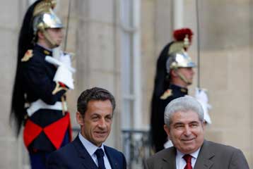 Συνάντηση Σαρκοζί και Χριστόφια σε θερμό κλίμα και με «πλήρη συναντίληψη»