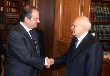 Διάλυση της Βουλής ζήτησε από τον Πρόεδρο της Δημοκρατίας ο Κώστας Καραμανλής