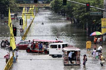Νεκρούς και χιλιάδες άστεγους αφήνουν πίσω τους οι φονικές πλημμύρες στη Δυτική Αφρική