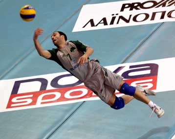 Δύο λίμπερο και εξάλεπτη διακοπή στο Eυρωβόλεϊ