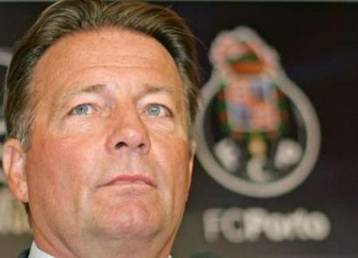 «Δεύτερη η Αλκμααρ» δήλωσε ο Κο Αντριάνσε για την αντίπαλο του Ολυμπιακού