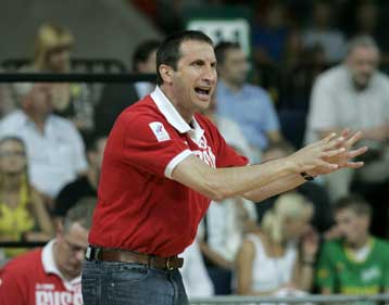 Με λύσεις ανάγκης η Ρωσία στο Ευρωμπάσκετ, αμφίβολος και ο Κριάπα