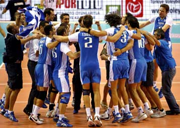 Αήττητη στη 12άδα η Ελλάδα με 3-2 σετ της Σλοβακίας