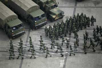 Αποπομπές αξιωματούχων στην επαρχία Σιντσιάνγκ της Κίνας