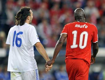 Ελλάς πιάσε την από το χέρι για να πας στο Μουντιάλ…