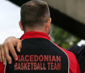 Προκλήσεις πριν το τζάμπολ από την ΠΓΔΜ και στο τέλος «σφαλιάρα» από την Ελλάδα