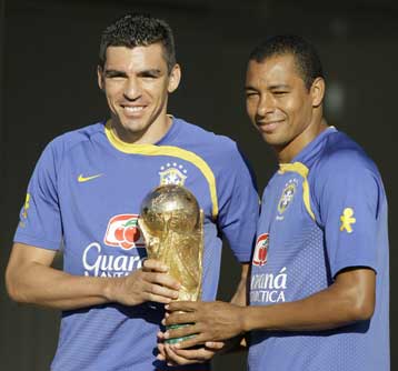 «Μαθαίνω από την κριτική» εξήγησε ο Ζιλμπέρτο Σίλβα