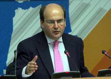 Με νέα διοίκηση, σύνθεση και υπό νέο θεσμικό πλαίσιο ξεκινά η Επιτροπή Ανταγωνισμού